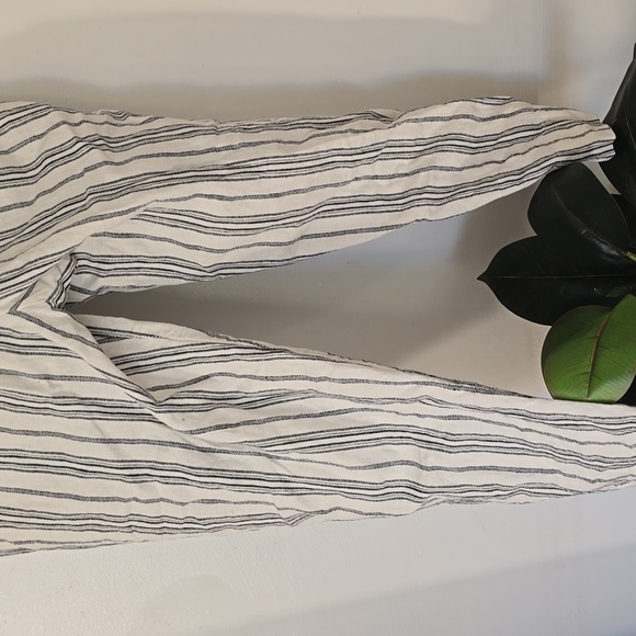 Madewell Linen-Cotton Paperbag Pants in Dark Baltic Stripe - Picture 8 of 11